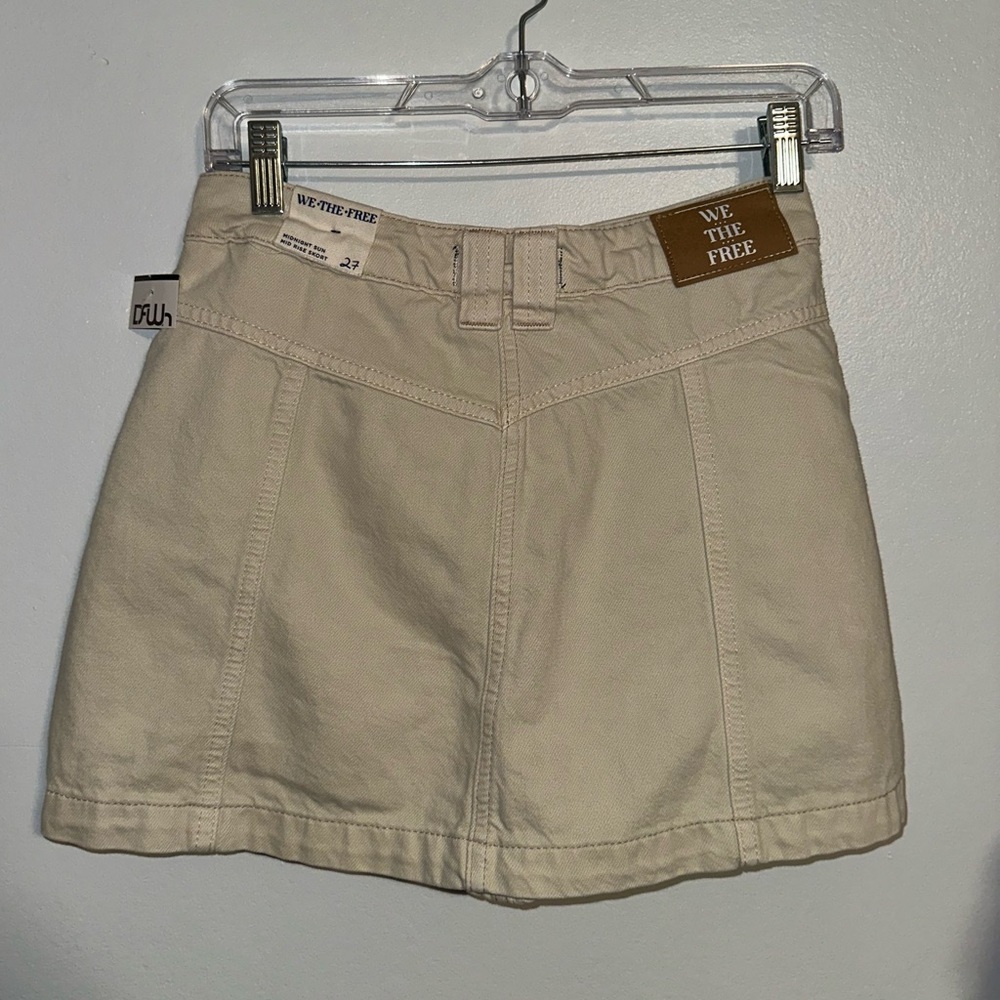 We The Free Midnight Sun Mid Rise Skort Beige Size 27 NWT - Picture 7 of 8